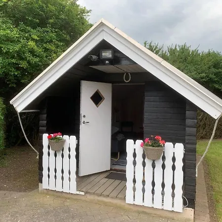 Stunning Romantik Cabin Close To Baltic Sea Ferienhaus *